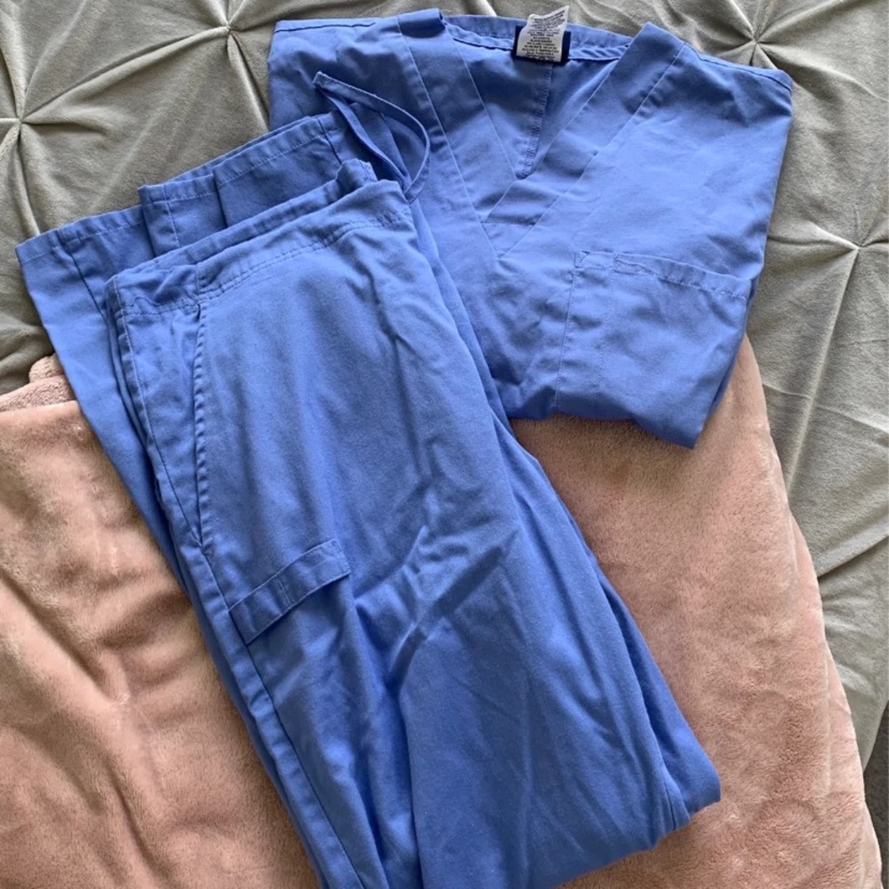 XS scrub set